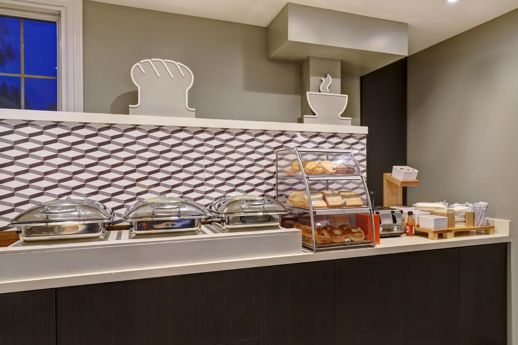 Holiday Inn Express Whitby Oshawa By Ihg Eksteriør bilde