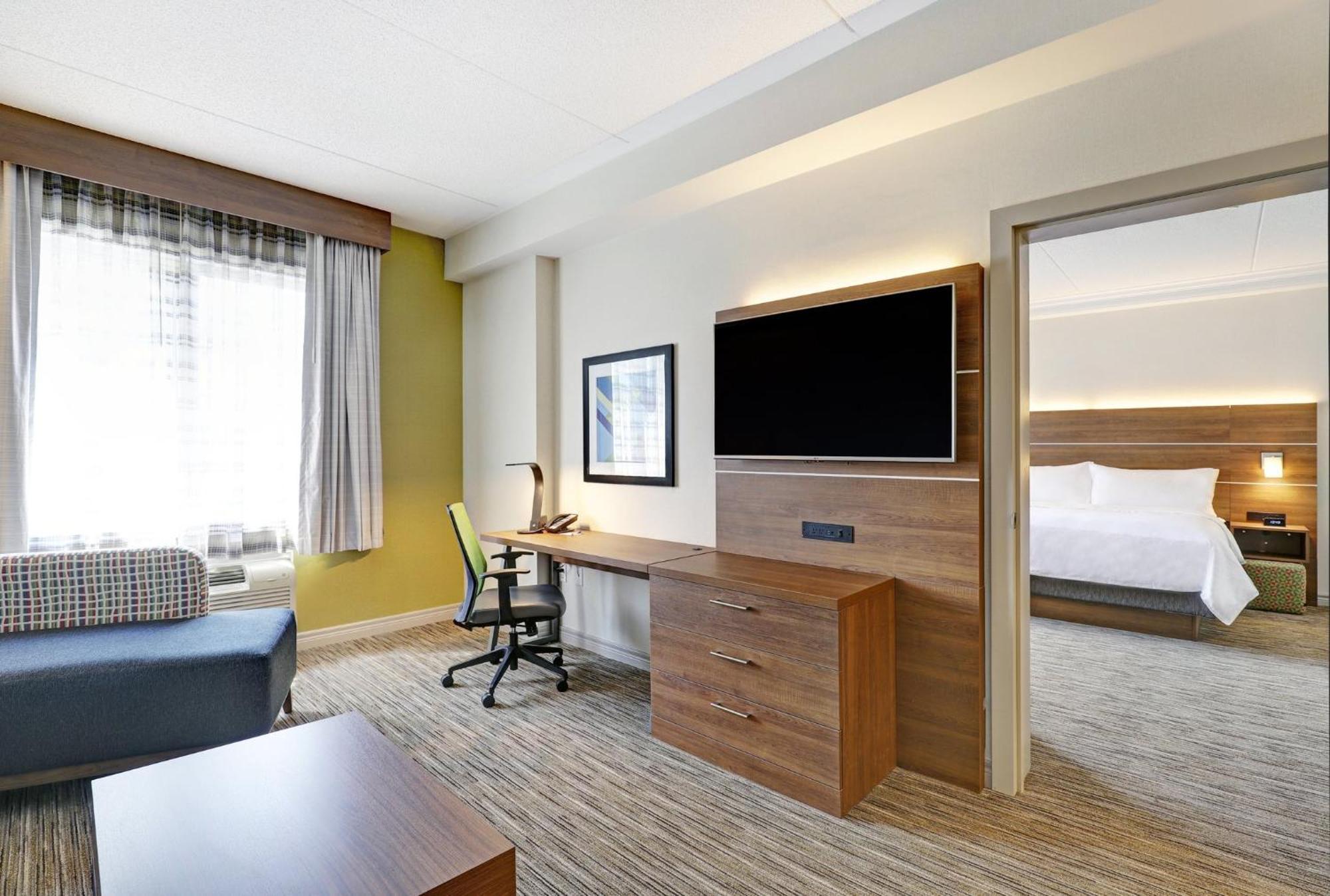 Holiday Inn Express Whitby Oshawa By Ihg Eksteriør bilde