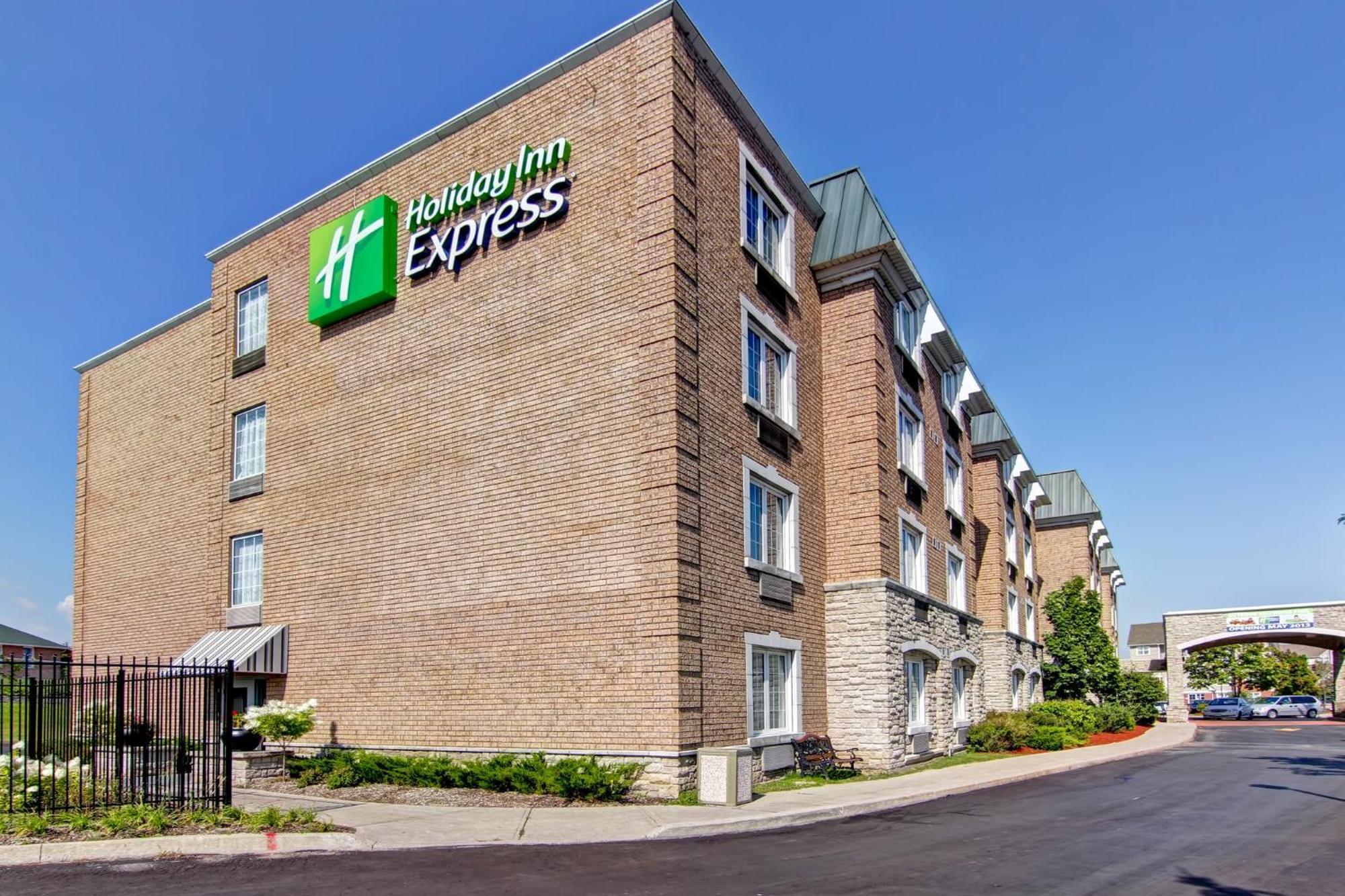 Holiday Inn Express Whitby Oshawa By Ihg Eksteriør bilde