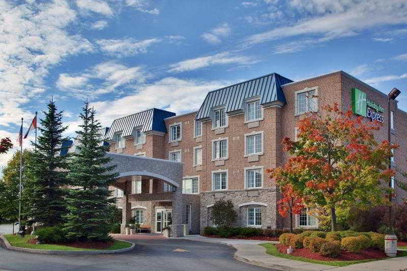 Holiday Inn Express Whitby Oshawa By Ihg Eksteriør bilde